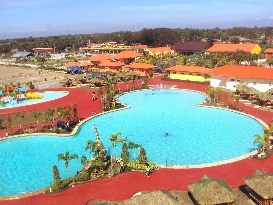 Crystal Waves Hotel And Resort-1